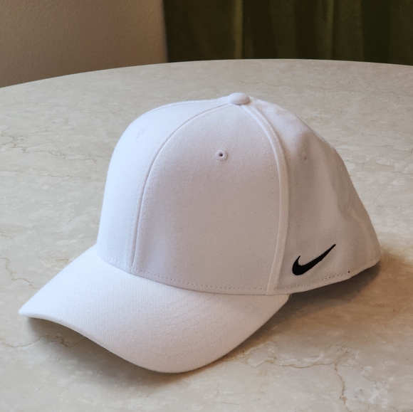 Nike Men's Classic White Nike Dri-Fit Swoosh Flex Hat Cap Size S/M - Picture 3 of 7